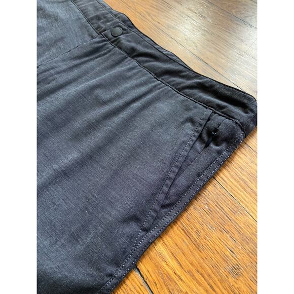 JOHNNIE-O Dark Grey Lightweight Golf Shorts sz 38 - Picture 2 of 12